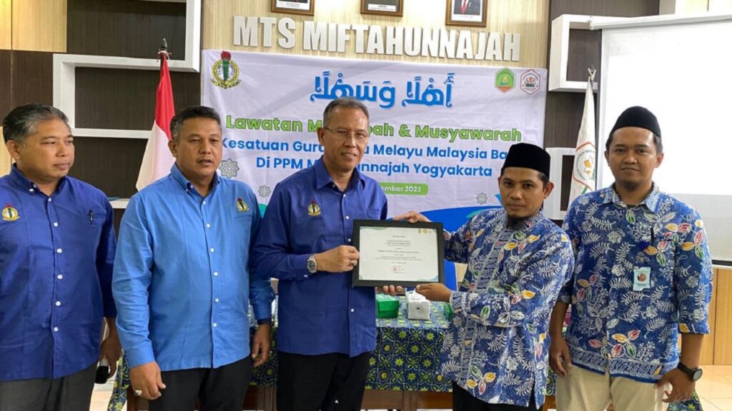 Sukses Terlaksana! Lawatan Muhibbah dan Musyawarah Kesatuan Guru-Guru ... Importance Of Hydration For Overall Health